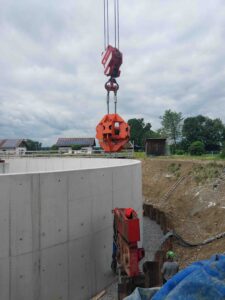 FINAROS FVD250 DuK_CT damper before connect (36) s Vibrationen beim Ziehen von Spundwand mit FINAROS FVD 250 Vibrationsdaempfer