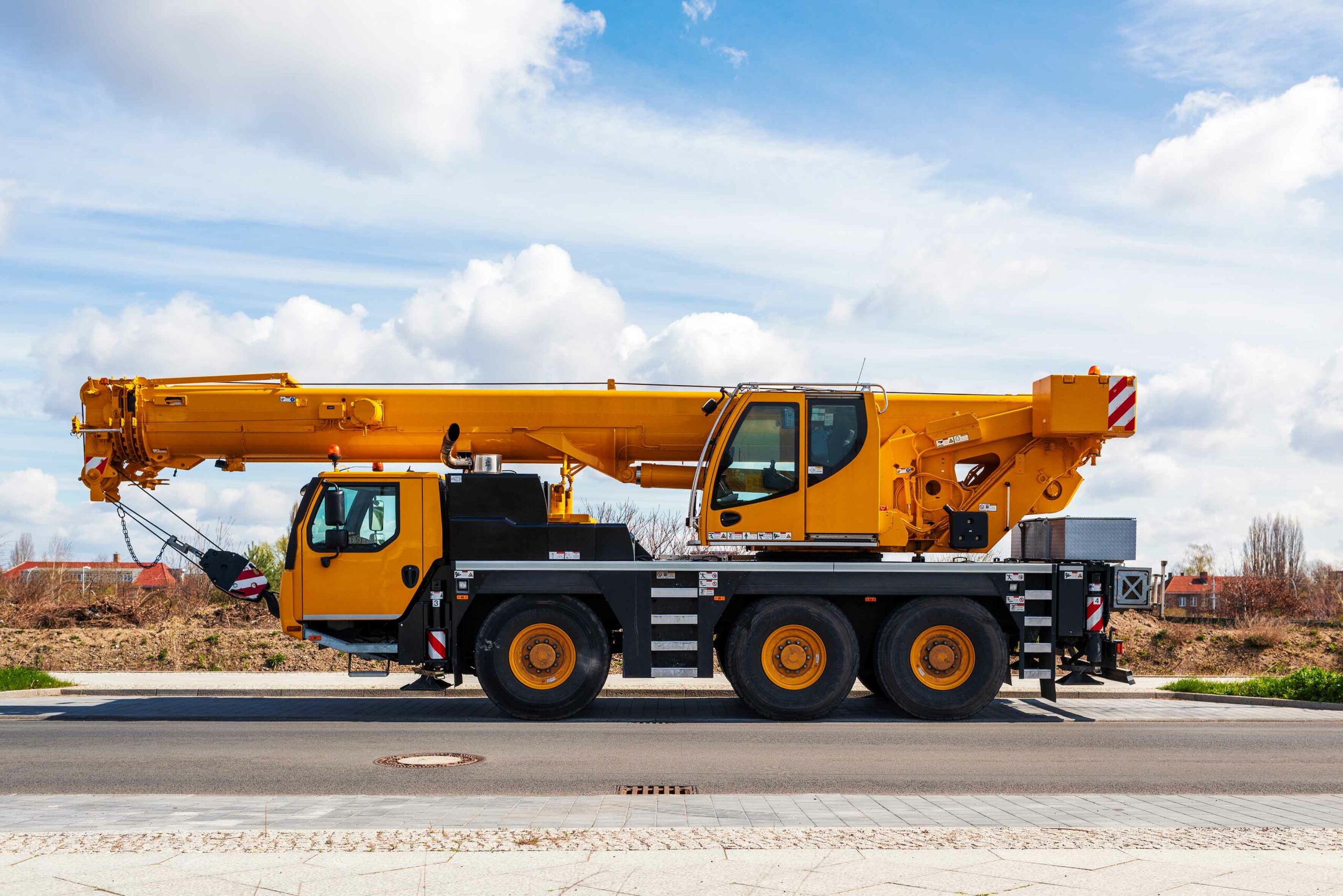 Welcome to effective crane-protection with shock absorbers for piledriving and sensitive loads crane_433796665 sl Welcome to effective crane-protection with shock absorbers for piledriving and sensitive loads